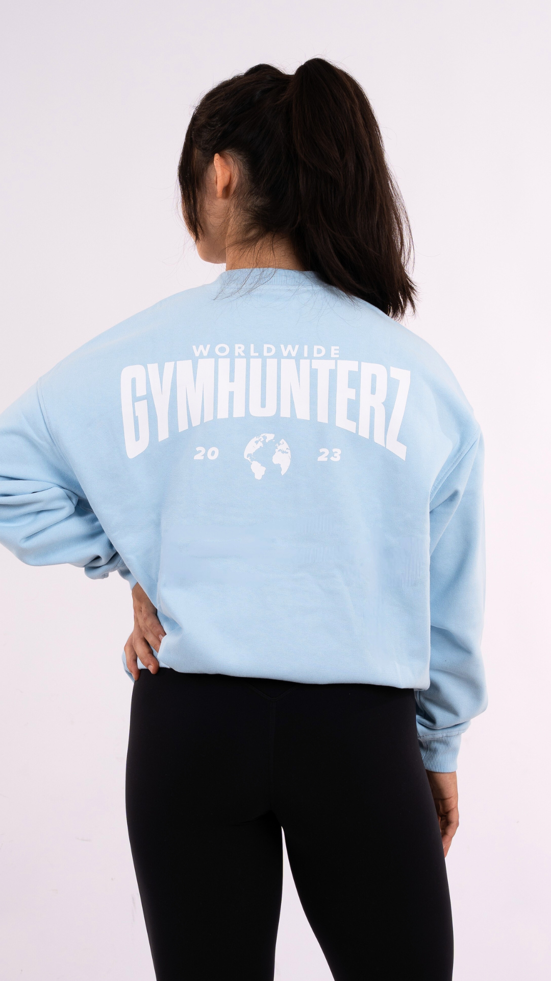 Worldwide Sweater - Light blue